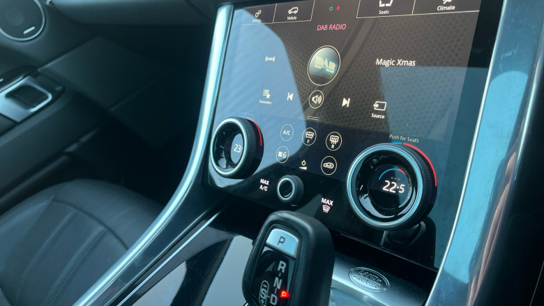 Land Rover Range Rover Sport 3.0 D300 HSE Dynamic Black 5dr Auto Diesel Estate